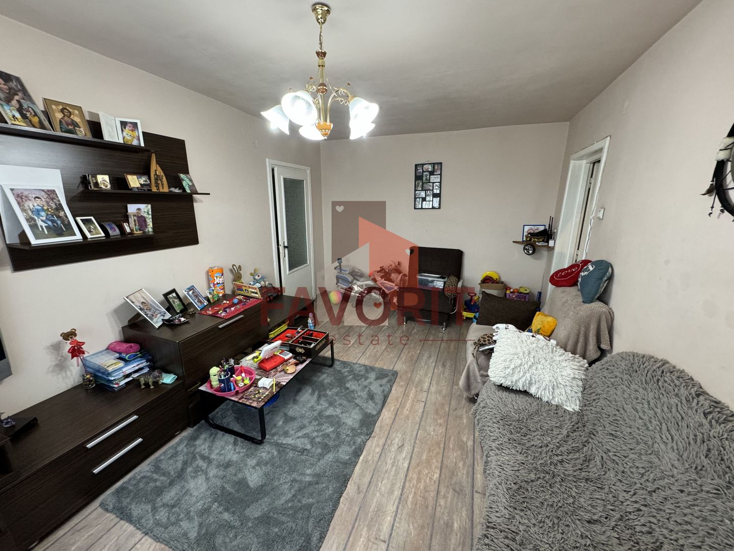 Etaj intermediar. Pozitie excelenta. Boxa in CF - Poză 3