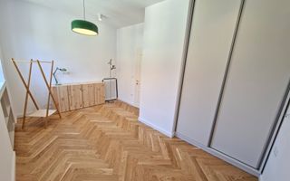 Apartament 3 camere Poarta Schei Brasov - Poză 4