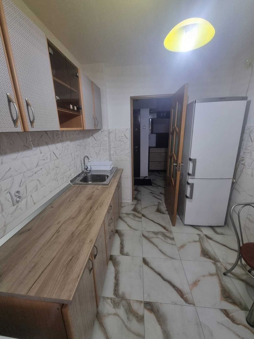 De inchiriat - Apartament 2 camere - Poză 5