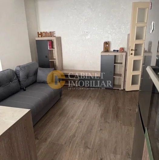 Închiriere premium: 2 camere decomandat, Royal Town Copou, totul nou - Poză 1