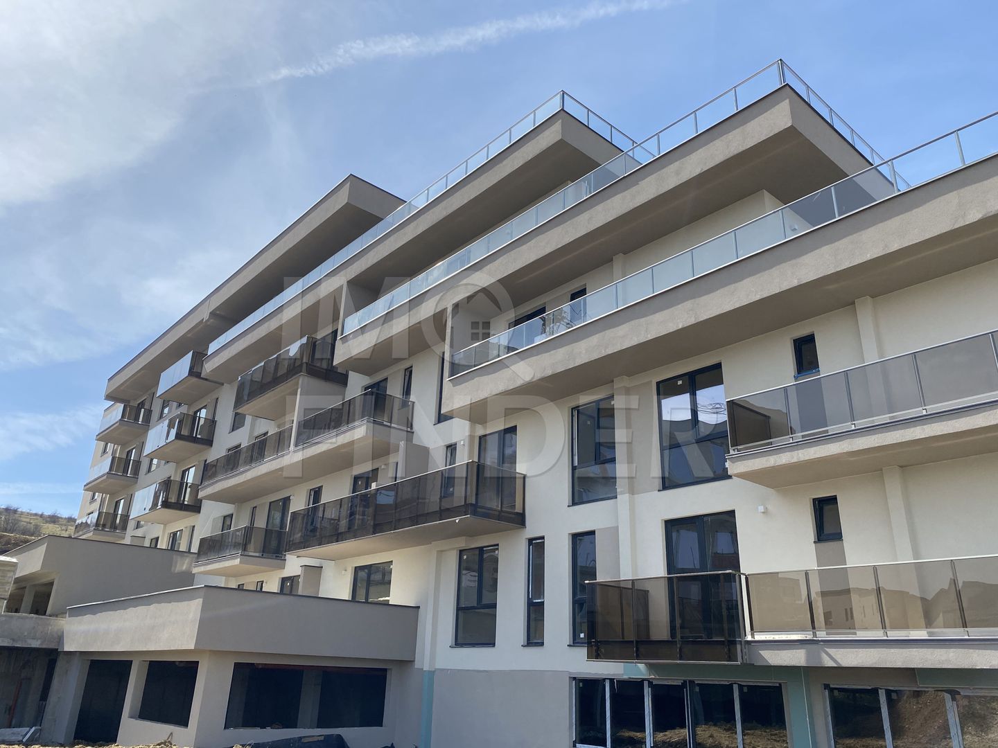 OFERTA- Apartament 2 camere cu semifinisat, zona VIVO - Poză 3