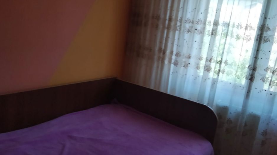 BRASADAS vinde apt. cu 2 camere la etajul 4 in Micro 17. - Poză 6