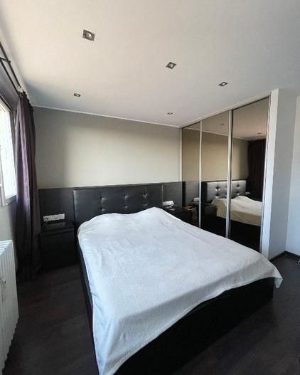 Apartament 2 camere decomandat, 5 min de metrou si de Parcul Tineretului - Poză 3