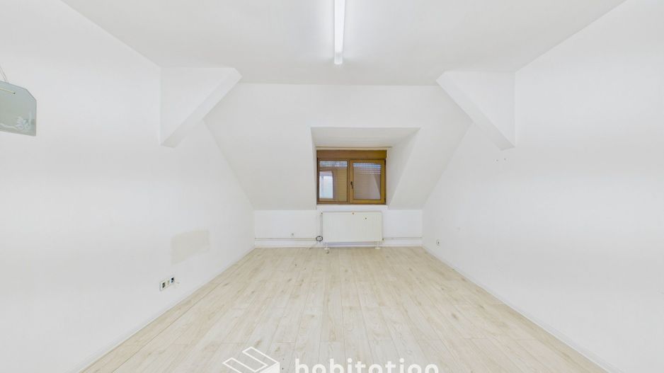 Casă de închiriat în zona Lunei – ideală pentru locuit sau birouri - Poză 13