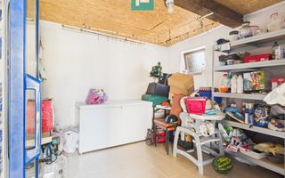 Casă cu 2 camere nou renovată cu anexă în Nădab - Poză 12