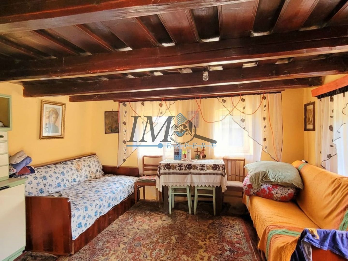 Casa de vanzare in Armeni - Poză 1