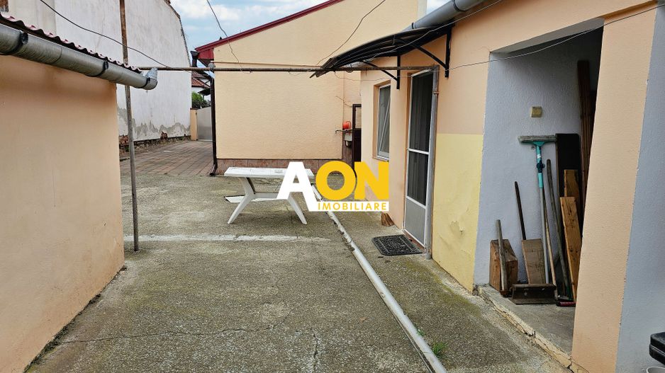 Casa 3 camere, 2 bai, mobilata, utilata, 645 mp teren, zona Lipoveni - Poză 17