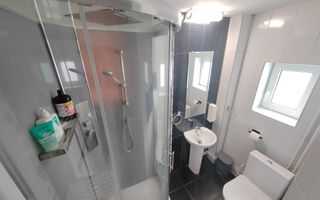 Parcul Carol,imobil versatil rezidential /birouri,parcare si curte - Poză 16