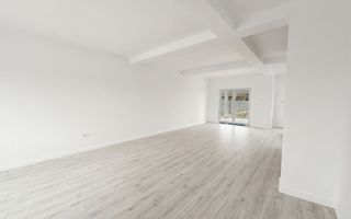 Duplex cu 4 camere despărțit prin camera tehnica | Mosnita Noua - Poză 4