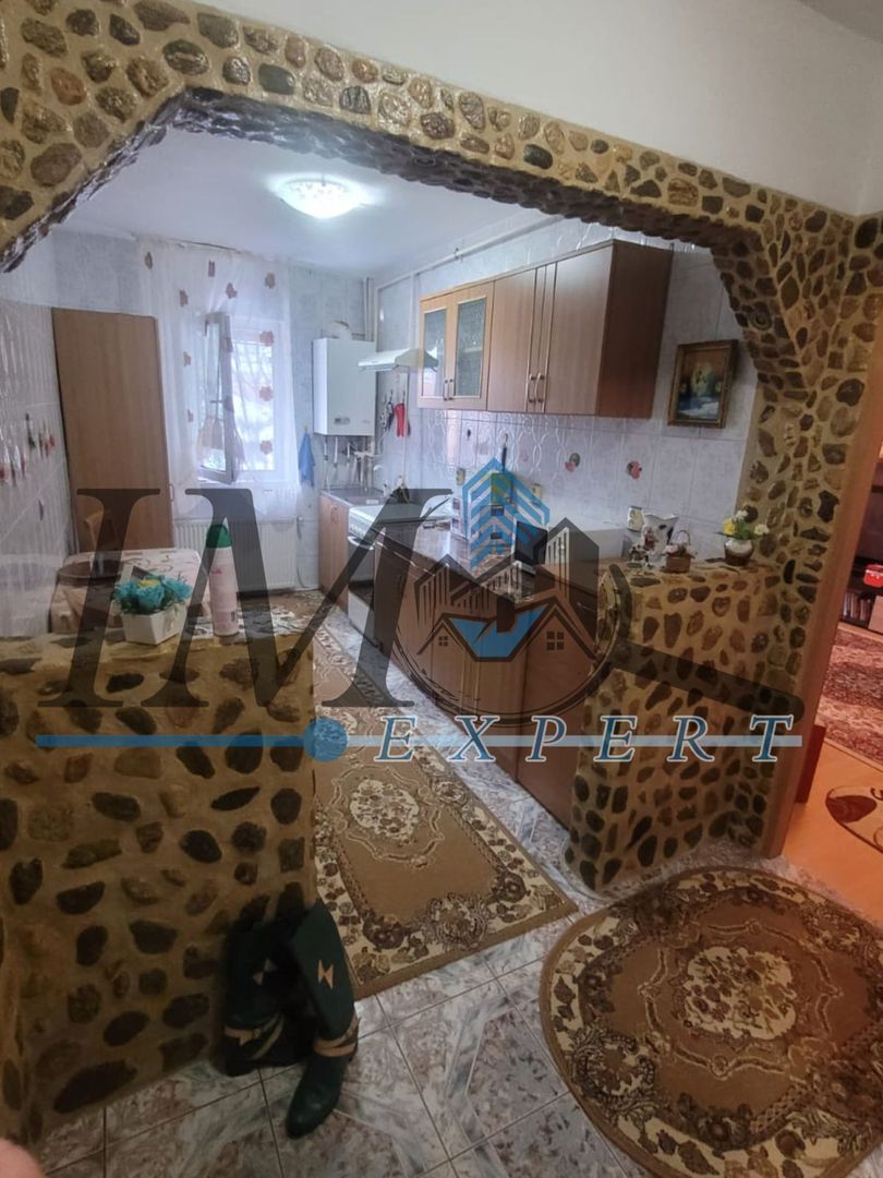 Apartament de vanzare in zona centrala in Cugir - Poză 4