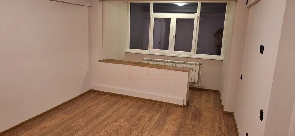 Vanzare apartament 2 camere in Centru, 48 mp, 75.000 EURO - Poză 4