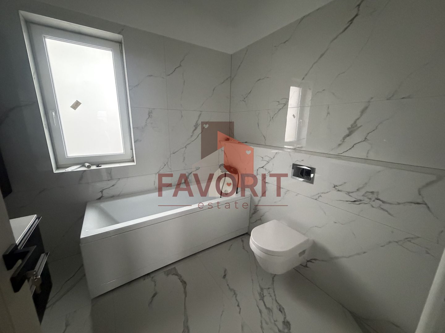 Disponibila imediat. Zona centrala. Toate utilitatile si asfalt - Poză 19