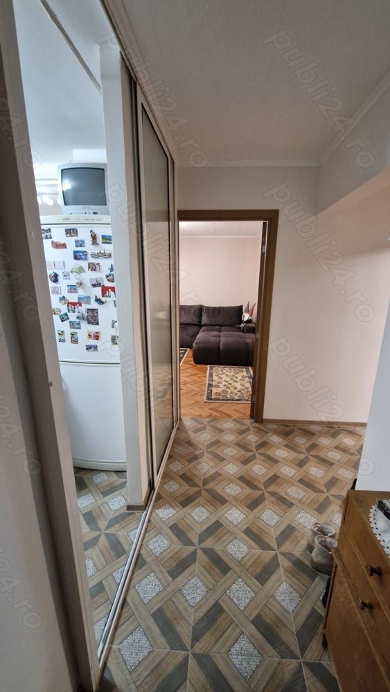 Vând apartament - Poză 1