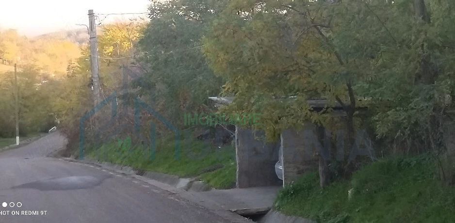 Teren de vânzare în Perieni, Iași – 2.500 mp - Poză 1
