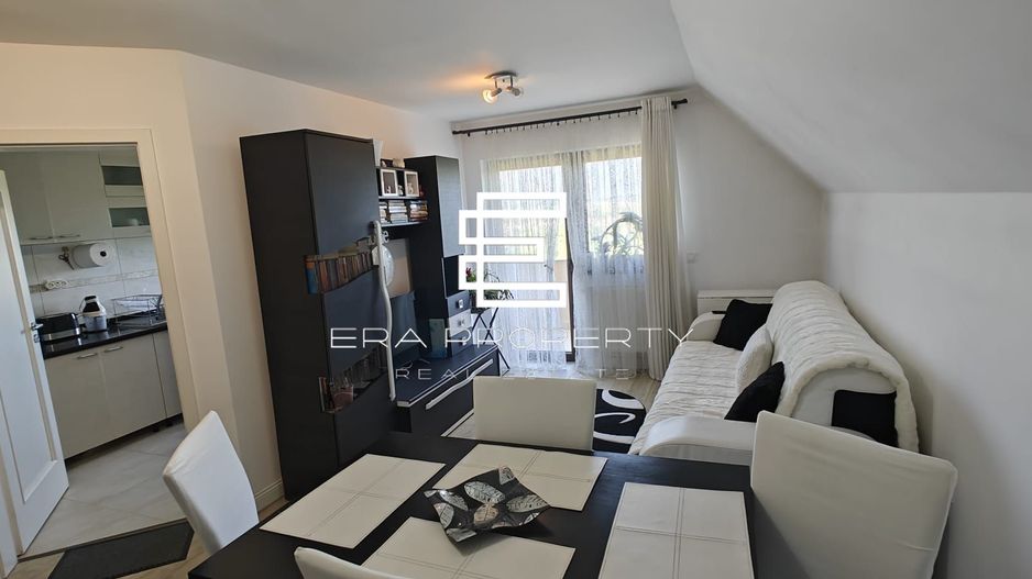 Apartament 4 camere, 98 mp utili, cu boxă, în zona Valea Aurie – Sibiu - Poză 1