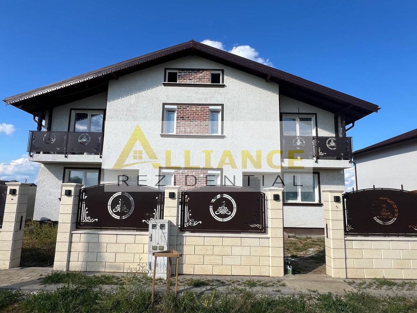 Casa moderna - 4 camere - 2 bai - 350mp - Poză 1