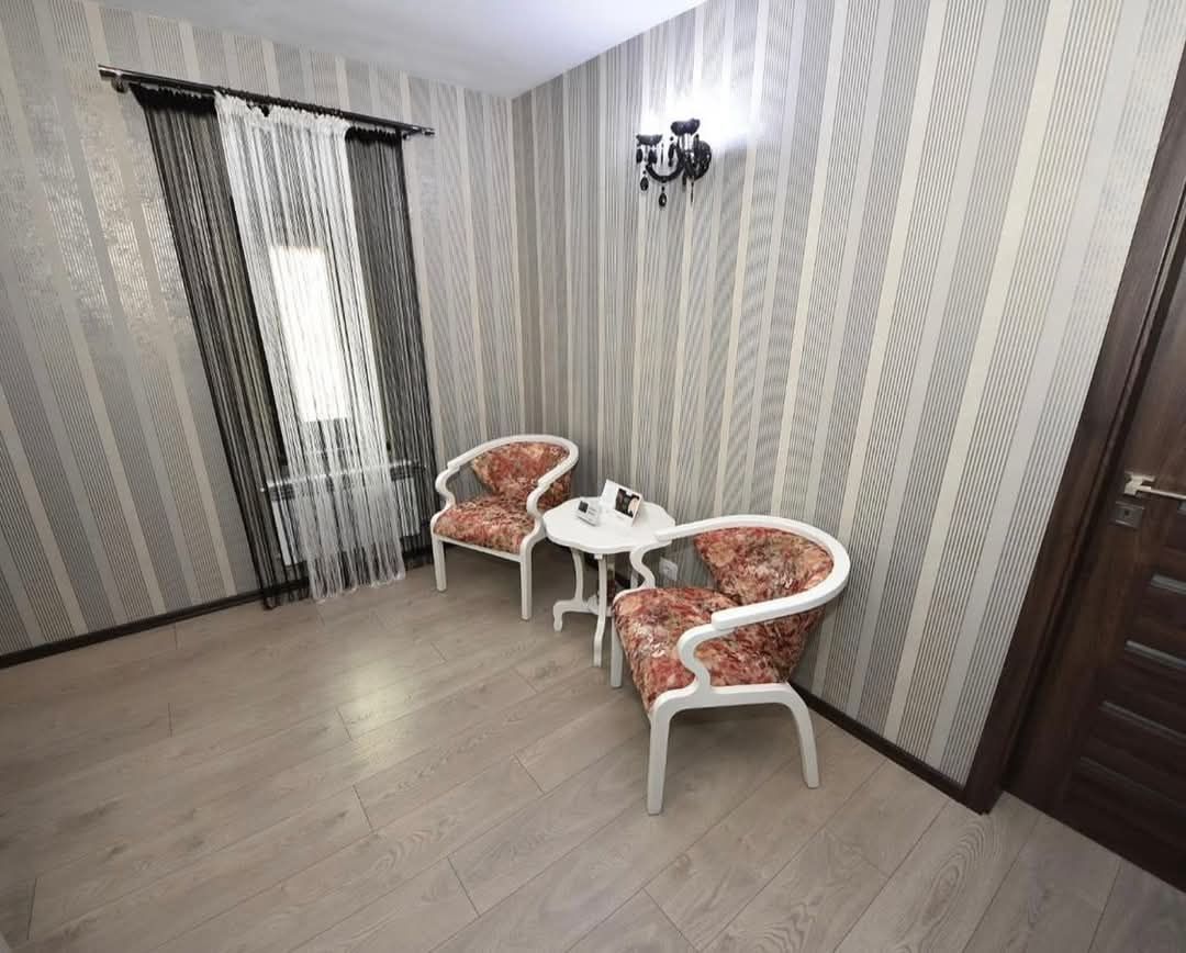 Vila „la cheie” de închiriat în Mazepa, aproape de Faleza Dunării - Poză 10