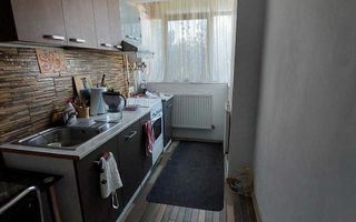 Alexandru Cel Bun Apartament 2 Camere Decomandat Etaj Intermediar Lift - Poză 3
