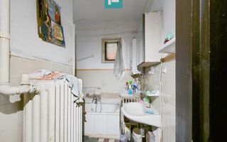 Casă modestă cu 3 camere din văiugă în Bătania - Poză 15