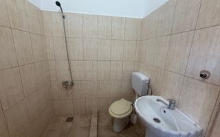 2 corpuri de Casă renovate + teren 125 mp Campina - Poză 18