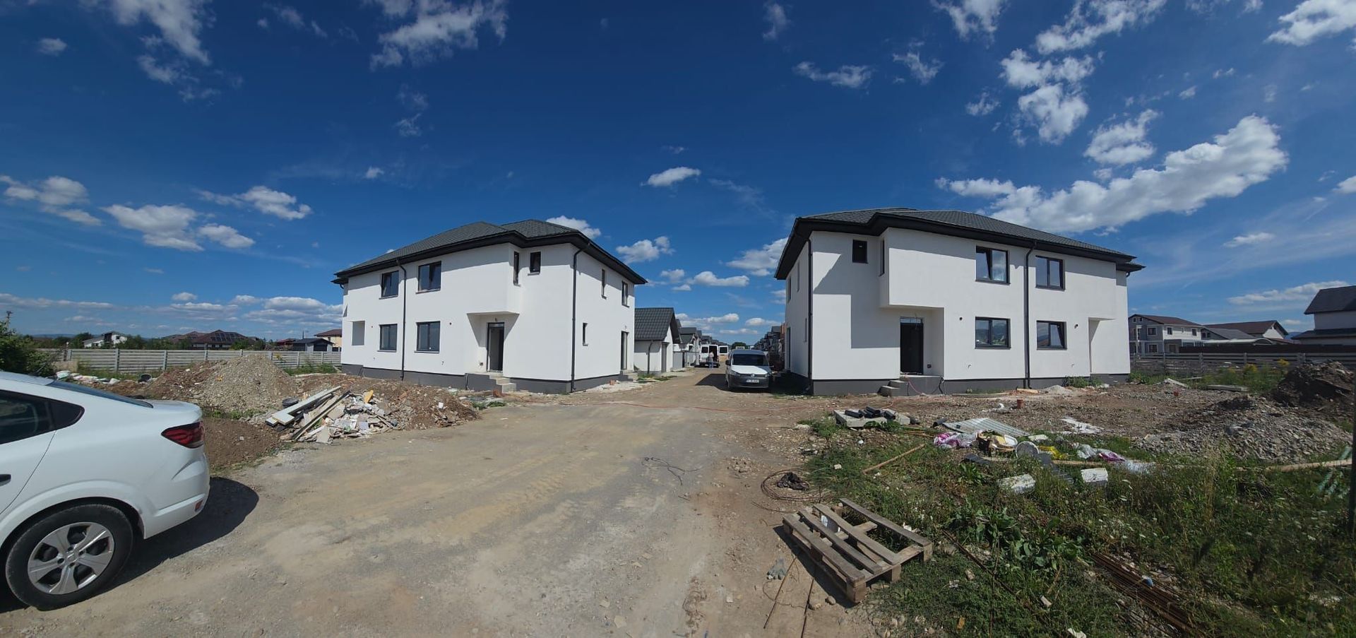 Casa tip Duplex cartier Izvor - Poză 1