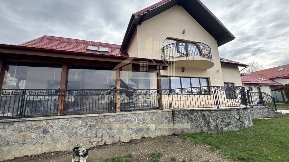 VILA 5 CAMERE 246 MP TEREN 817 MP CÂMPULUNG, 0 COMISION CUMPARATOR - Poză 35