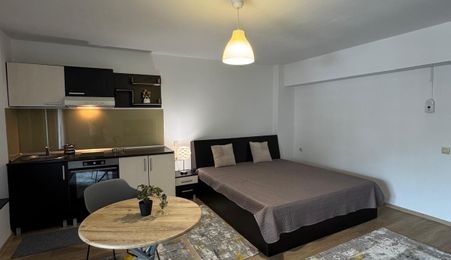 Garsonieră mobilată - lângă facultăți - Tudor Vladimirescu - 400€