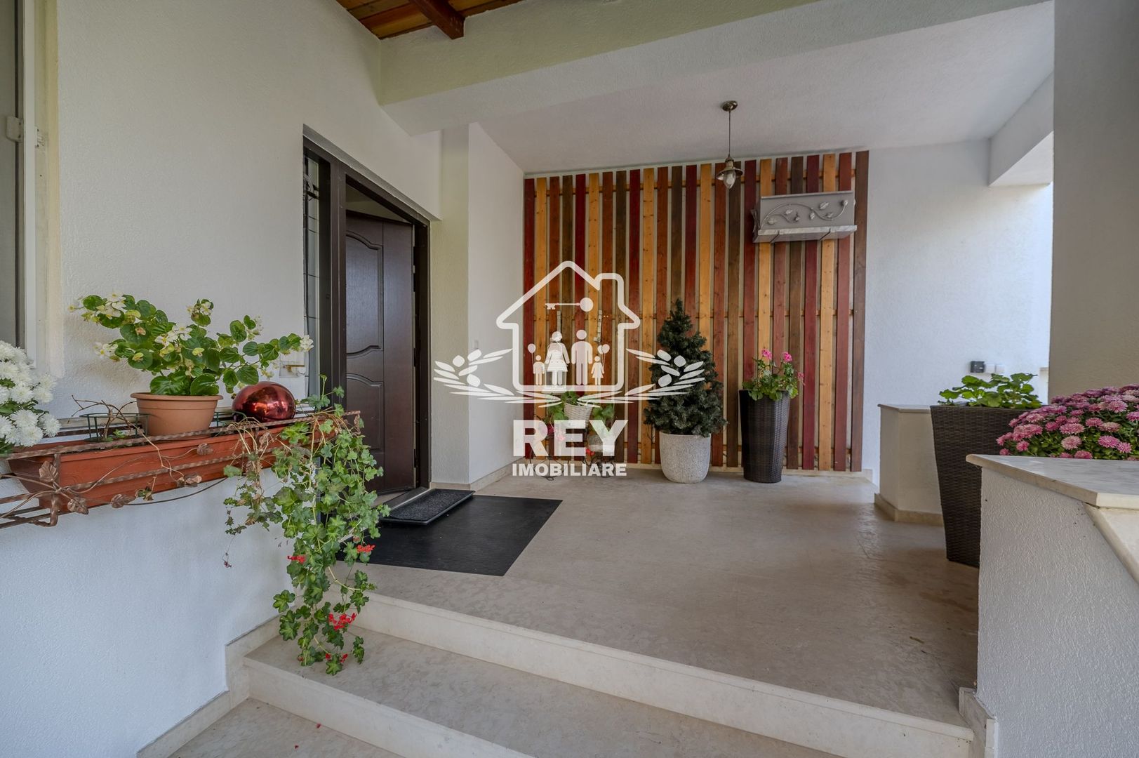 De Vânzare Vila Superba la liziera parcului Sub Arini - Poză 13