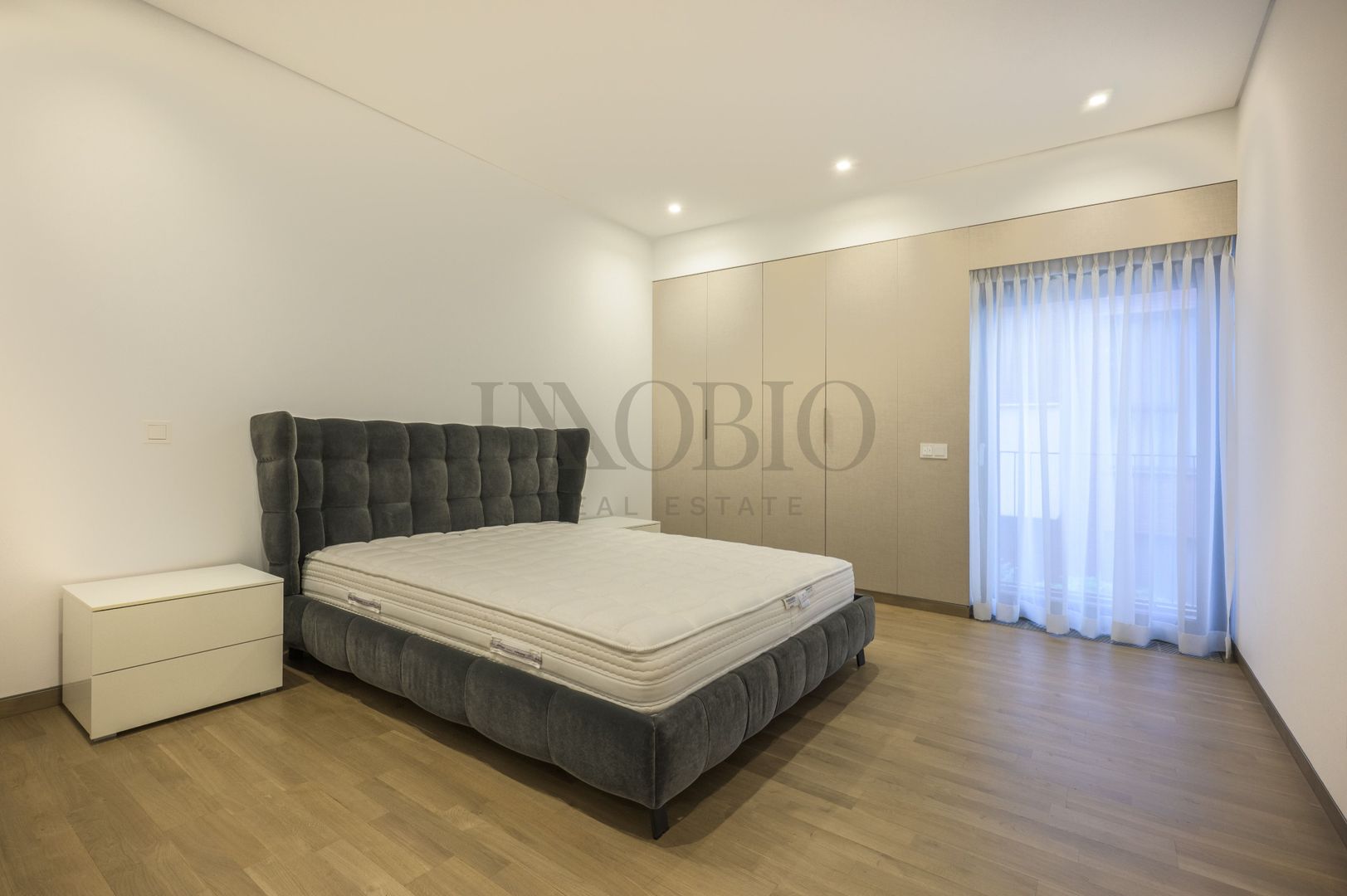 Reședință Exclusivistă cu 5 Camere | 201 mp | Terasă 25 mp - Poză 17