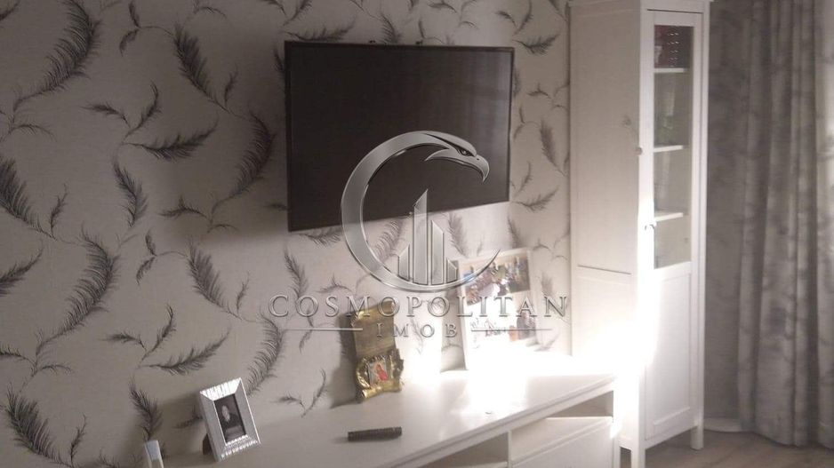Apartament cu 3 camere ~ zona Balcescu ~ etaj 8 ~ renovat/mobilat - Poză 1