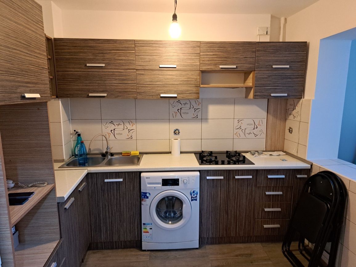 Apartament 3 camere decomandat, 3 balcoane, Colentina – Plumbuita - Poză 1
