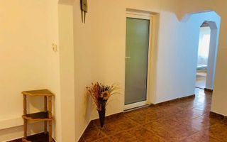 2 camere decomandat  Lipovei parter centrala proprie - Poză 2