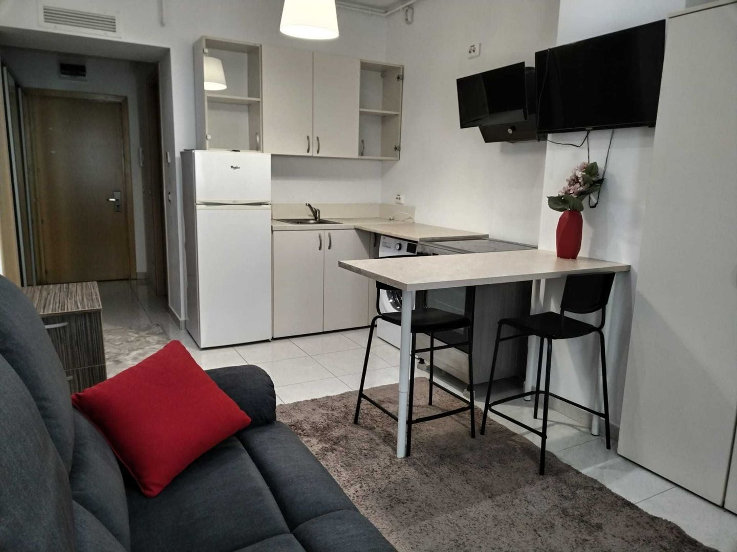 Vitan Apartament 2 camere - Poză 3