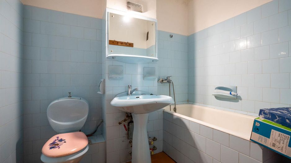 Apartament cu 4 camere decomandat tip U Dacia dubla orientare - Poză 4