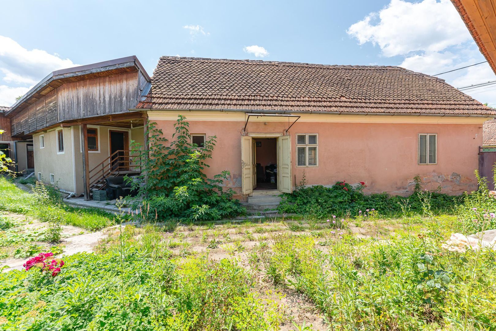 Casa in Purcareni, strada Principala - Poză 14