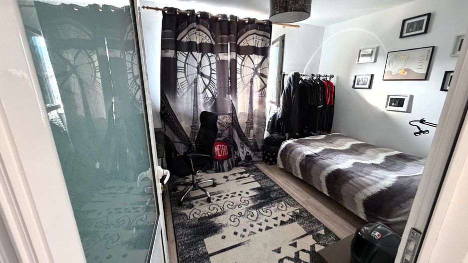 Apartament 2 camere, Cetate, zona piata, et.3, renovat - Poză 5
