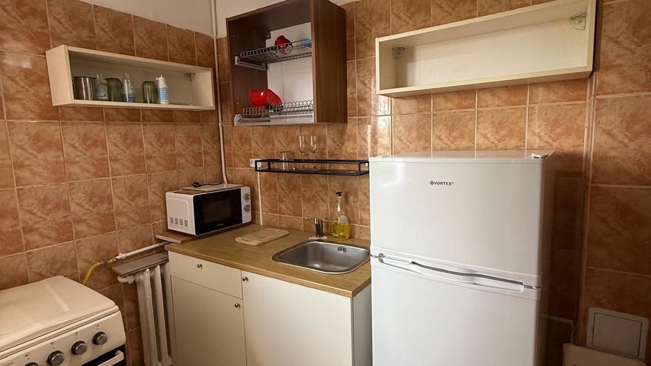 Garsonieră renovată, moderna, lângă metrou Costin Georgian, balcon - Poză 4