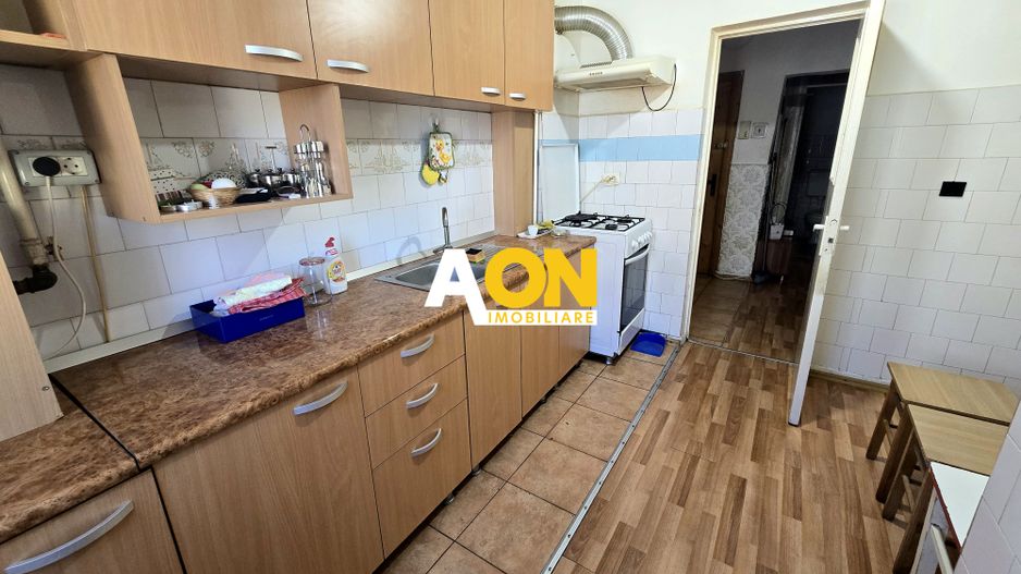 Apartament 3 Camere, 2 Bai, 2 Balcoane, Zona Cetate - Poză 10