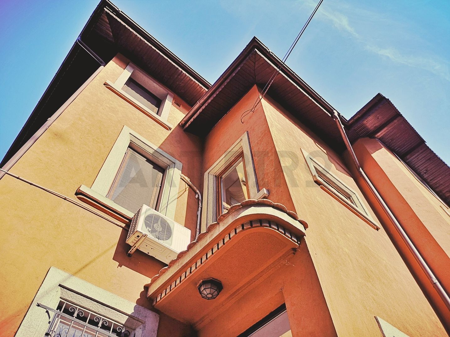 Zero comision, vila cocheta in zona Berzei, birou - comercial, 9' [M] - Poză 1