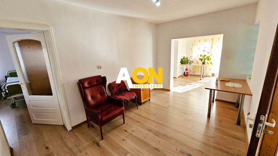 Casa 10 camere, 878 mp teren, toate utilitatile, Barabant - Poză 14