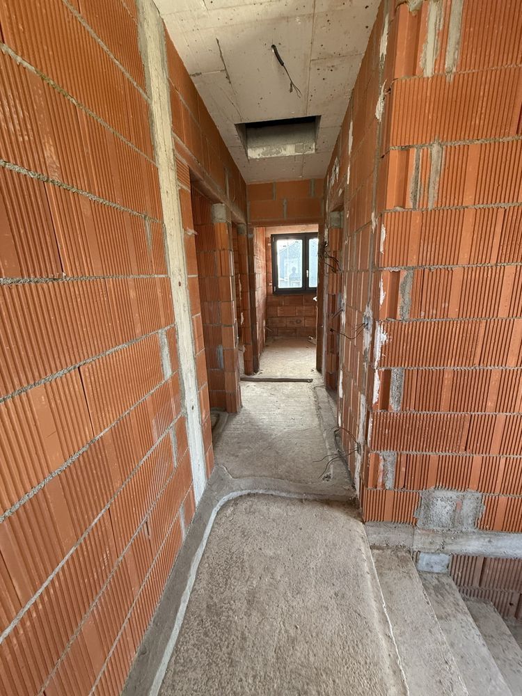 BRASADAS vinde casa cu 3 camere in zona Closca. - Poză 4