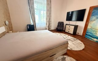 2 camere| Iosefin-vis a vis de Bega |zona superba| loc de parcare| curte comuna| - Poză 4