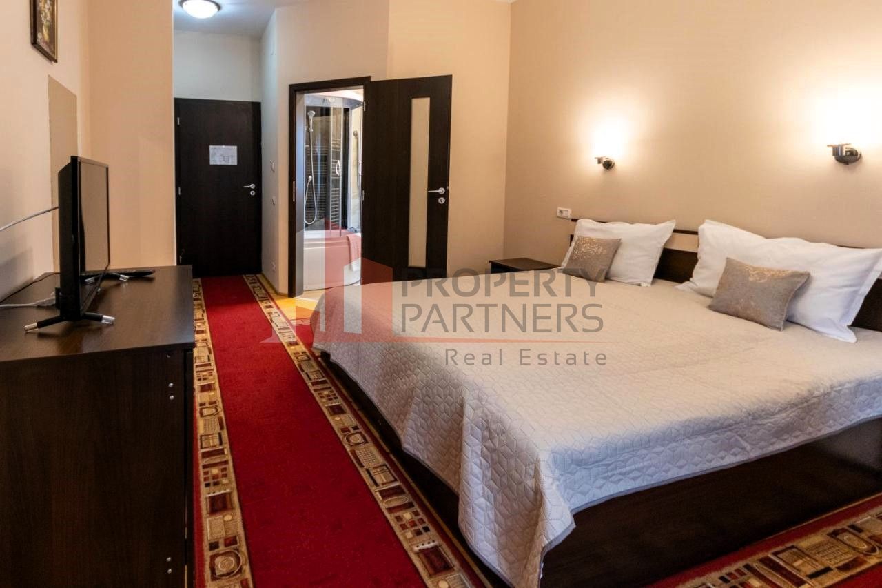 Pensiune Sinaia Langa Castelul Peles | Investitie sigura. - Poză 8