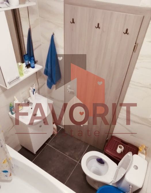 Apartament cu o camera transformat in 2 camere - Poză 6