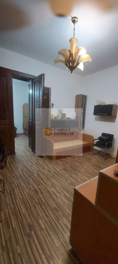 2 camere in vila  | Parter inalt | Unirii - Mantuleasa - Poză 10
