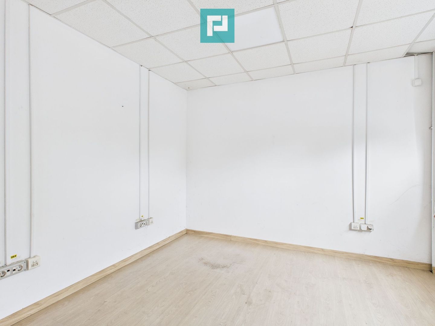 Spațiu industrial de 378 mp în Arad - Poză 8