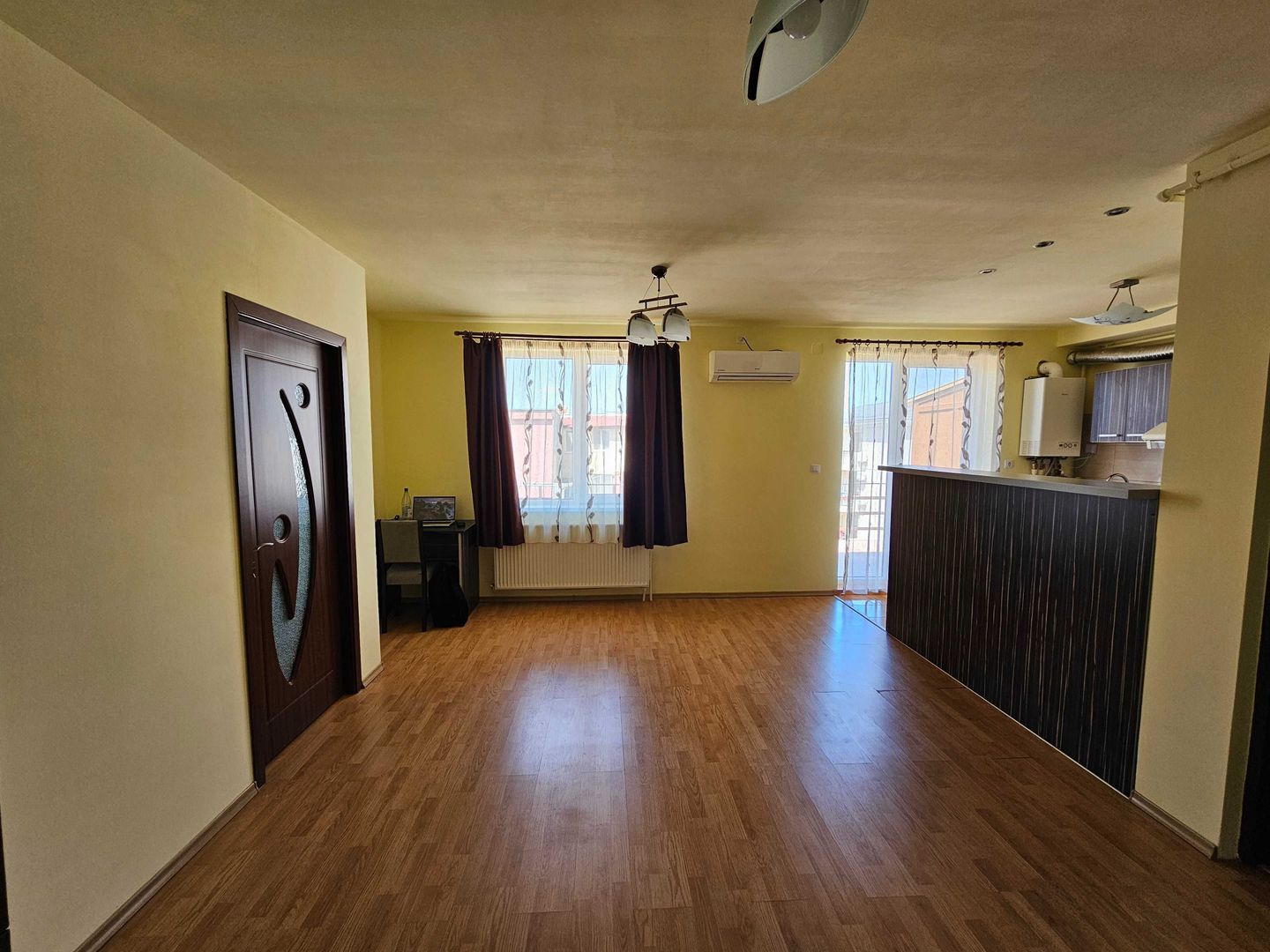 Giroc-UM | 2 Camere | Terasă generoasă de 27 mp | Mobilat si Utilat - Poză 3