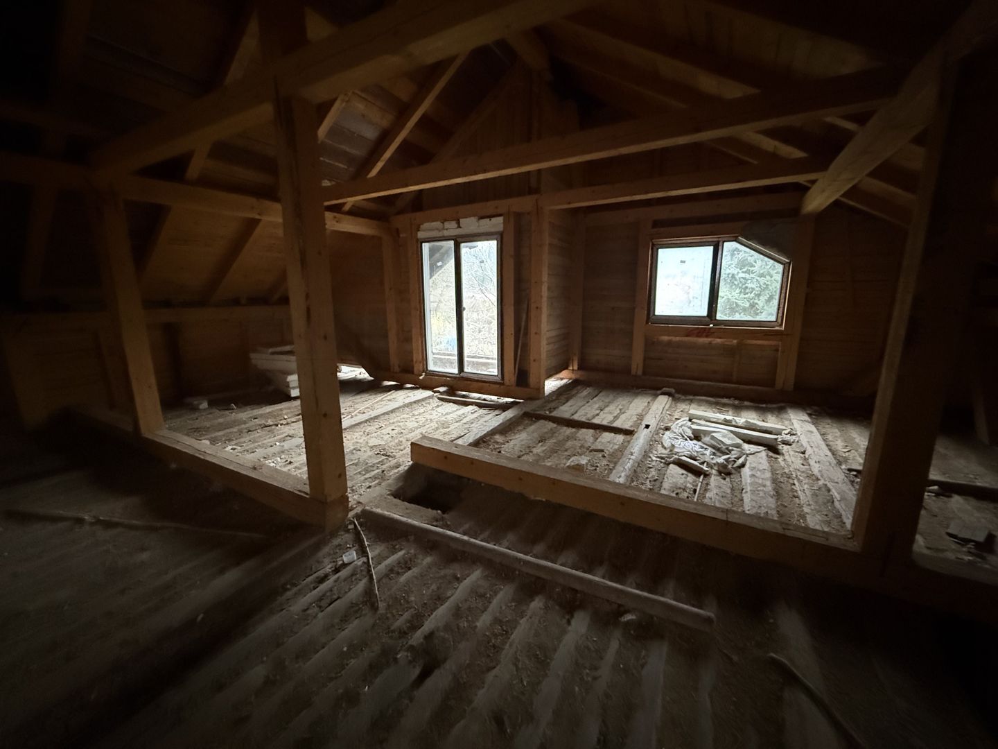 Casa Sucevița | 4.000 mp teren | Zonă liniștită 🌲 - Poză 12