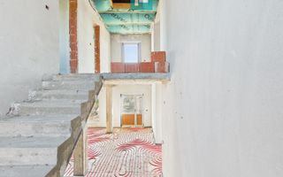 Proprietate impresionantă de vânzare in Nădab - Poză 25