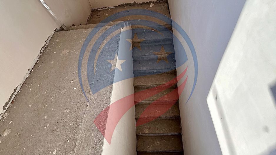 Vilă cu 4 camere de vânzare in Craiova - Poză 11